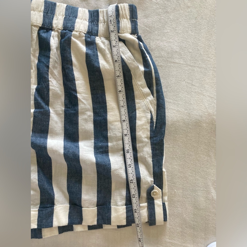 PACT Rhea Tabbed Shorts in Mariners Stripe, Size Large - Picture 13 of 16